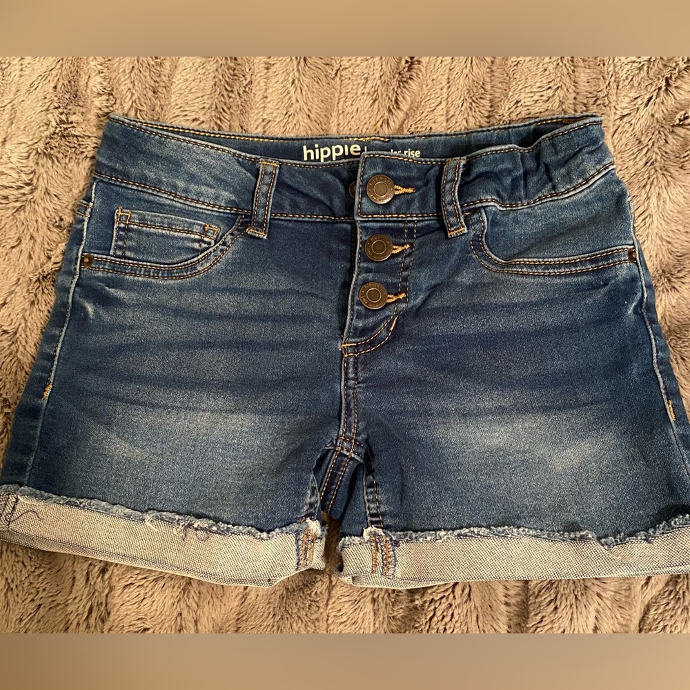 Hippie Girl regular rise midi dark wash shorts. Size 10